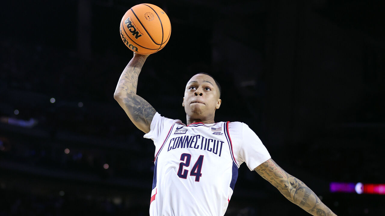 UConn's Jordan Hawkins selected with 14th pick by Pelicans