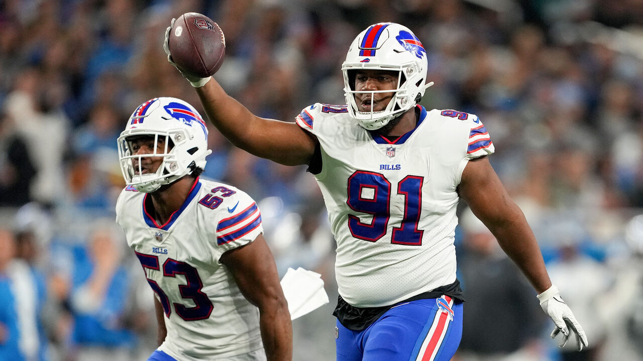 DETROIT, MICHIGAN - NOVEMBER 24: Ed Oliver #91 of the Buffalo Bills celebrates a fumble recovery against the Detroit Lions during the second quarter at Ford Field on November 24, 2022 in Detroit, Michigan.