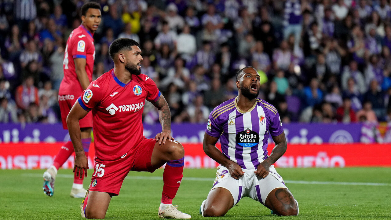 VALLADOLID, SPAIN - JUNE 04: Cyle Larin of Real Valladolid CF reacts during the LaLiga Santander match between Real Valladolid CF and Getafe CF at Estadio Municipal Jose Zorrilla on June 04, 2023 in Valladolid, Spain.