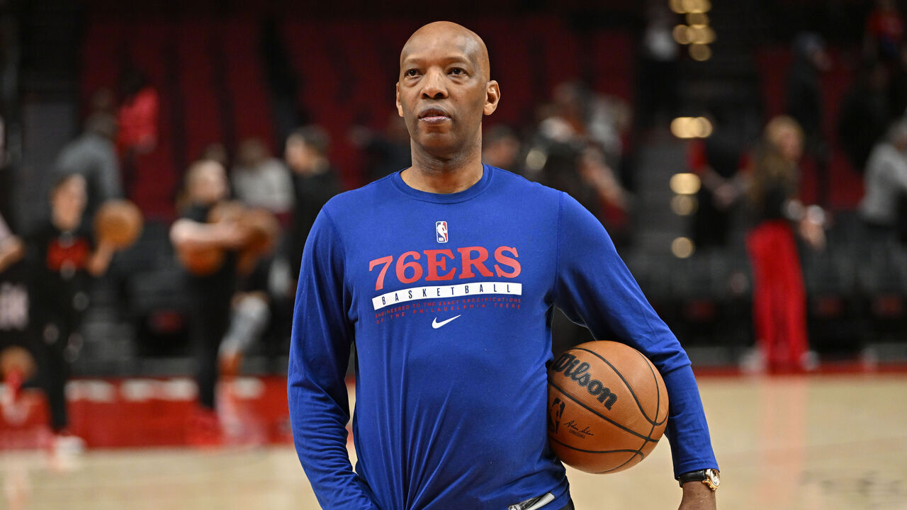 PORTLAND, OREGON - JANUARY 19: Assistant coach Sam Cassell of the Philadelphia 76ers looks on before the game against the Portland Trail Blazers at the Moda Center on January 19, 2023 in Portland, Oregon.
