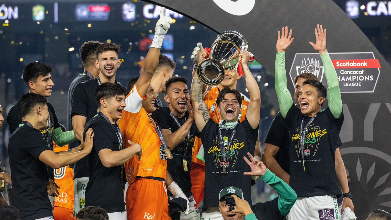 LOS ANGELES, CA - JUNE 4: Leon celebrates its victory over Los Angeles FC and winning the Concacaf Champions League 2023 final at BMO Stadium on June 4, 2023 in Los Angeles, California. Leon won the match 1-0
