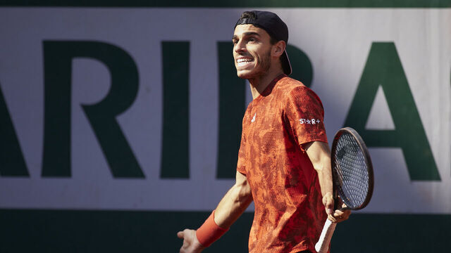 PARIS, FRANCE - JUNE 05: Francisco Cerundolo of Argentina reacts against Holger Rune of Denmark during the Men's Singles Fourth Round match on Day Nine of the 2023 French Open at Roland Garros on June 05, 2023 in Paris, France.