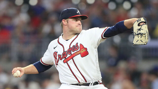 ATLANTA, GA - JUNE 06: Atlanta Braves starting pitcher Bryce Elder (55) delivers a pitch during the Tuesday evening MLB game between the Atlanta Braves and the New York Mets on June 6, 2023 at Truist Park in Atlanta, Georgia.