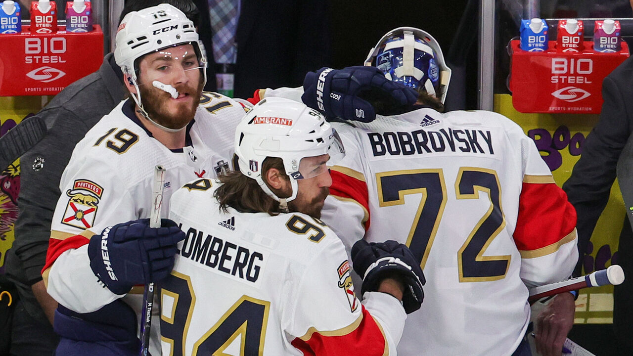LAS VEGAS, NEVADA - JUNE 05: Matthew Tkachuk #19 and Ryan Lomberg #94 of the Florida Panthers pat Sergei Bobrovsky #72 on the back as he is taken out of Game Two of the 2023 NHL Stanley Cup Final in the second period after giving up four goals to the Vegas Golden Knights at T-Mobile Arena on June 05, 2023 in Las Vegas, Nevada. The Golden Knights defeated the Panthers 7-2.