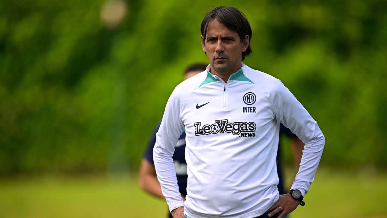 COMO, ITALY - JUNE 06: Head Coach Simone Inzaghi of FC Internazionale during the FC Internazionale training session at the club's training ground Suning Training Center at Appiano Gentile on June 06, 2023 in Como, Italy.
