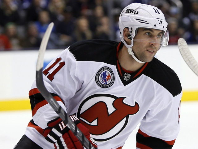 Islanders invite Stephen Gionta to training camp on PTO