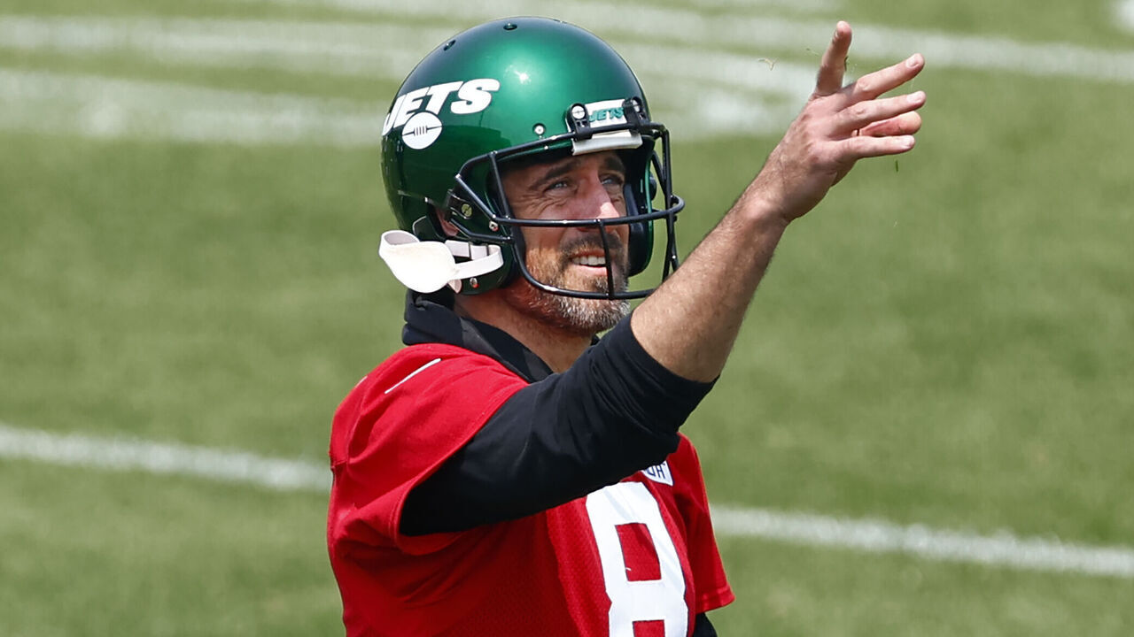 FLORHAM PARK, NEW JERSEY - JUNE 6: Quarterback Aaron Rodgers #8 of the New York Jets gestures during the team's OTAs at Atlantic Health Jets Training Center on June 6, 2023 in Florham Park, New Jersey.