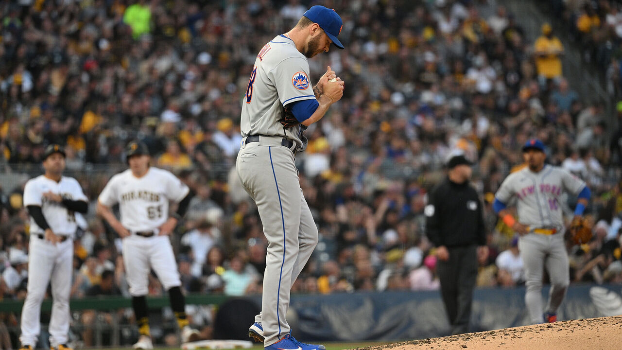 PITTSBURGH, PENNSYLVANIA - JUNE 9: Tylor Megill #38 of the New York Mets reacts as he walks back to the mound after giving up a two run RBI single to Ke'Bryan Hayes #13 of the Pittsburgh Pirates (not pictured) in the third inning during the game at PNC Park on June 9, 2023 in Pittsburgh, Pennsylvania.