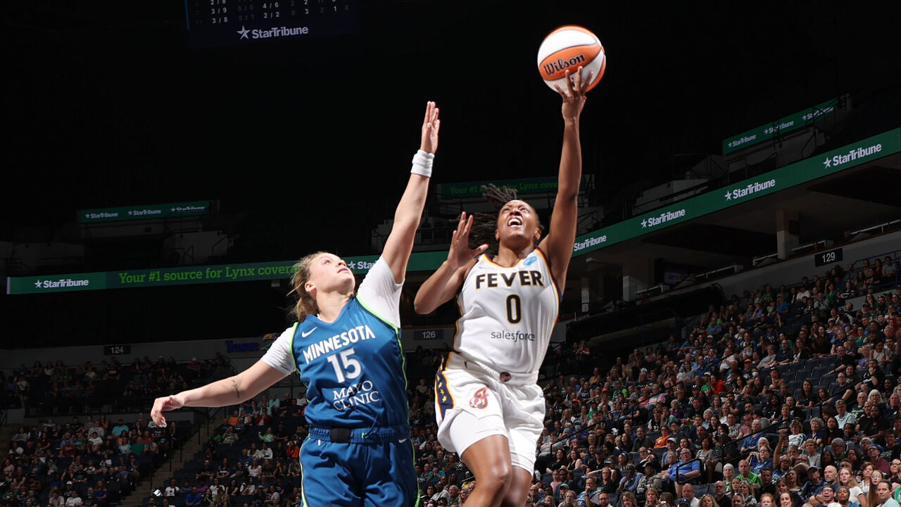 MINNEAPOLIS, MN - JUNE 9: Kelsey Mitchell #0 of the Indiana Fever drives to the basket during the game against the Minnesota Lynx on June 9, 2023 at Target Center in Minneapolis, Minnesota. Mandatory Copyright Notice: Copyright 2023 NBAE