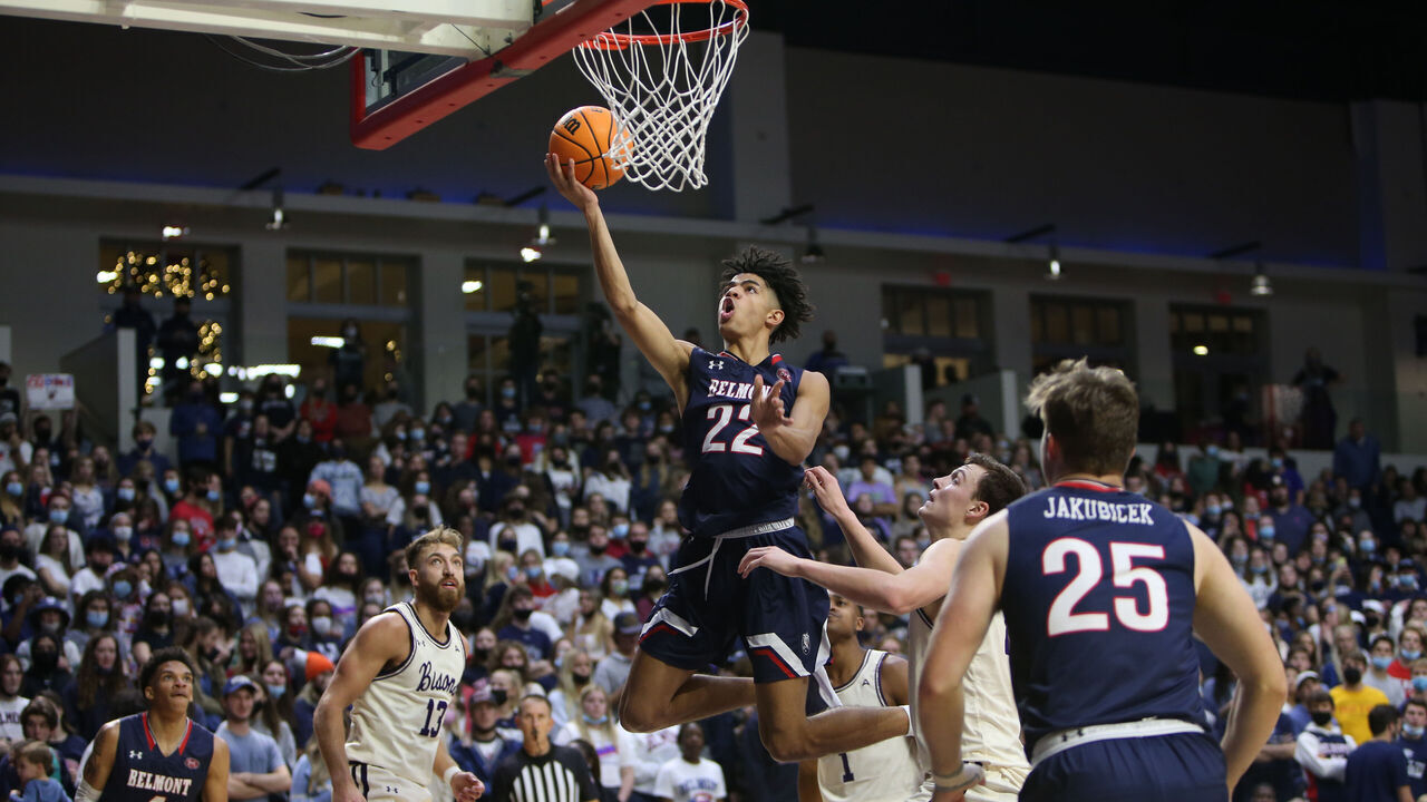 NASHVILLE, TN - DECEMBER 02: Belmont Bruins guard Ben Sheppard (22) scores on a layup during a game between the Belmont Bruins and Lipscomb Bisons, December 2, 2021, at the Curb Events Center in Nashville, Tennessee.