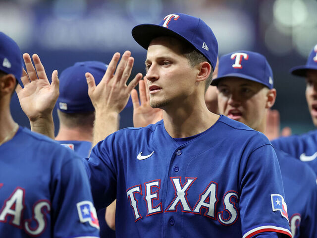 Corey Seager's Five Hit Day Leads Rangers Past Rays 8-4