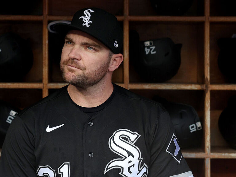 White Sox place closer Liam Hendriks on IL with elbow inflammation