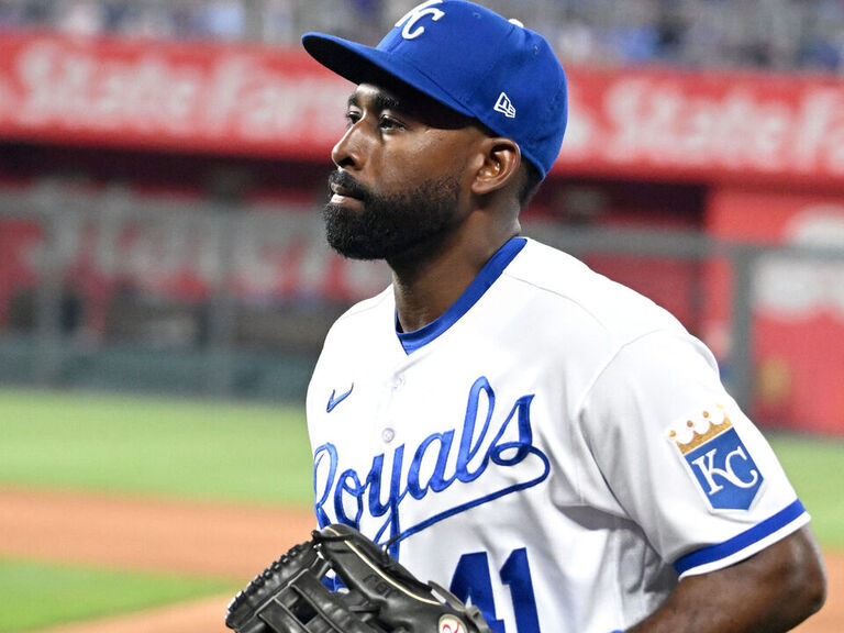 Jackie Bradley Jr. hits homer, flashes glove in Royals' loss to Tigers