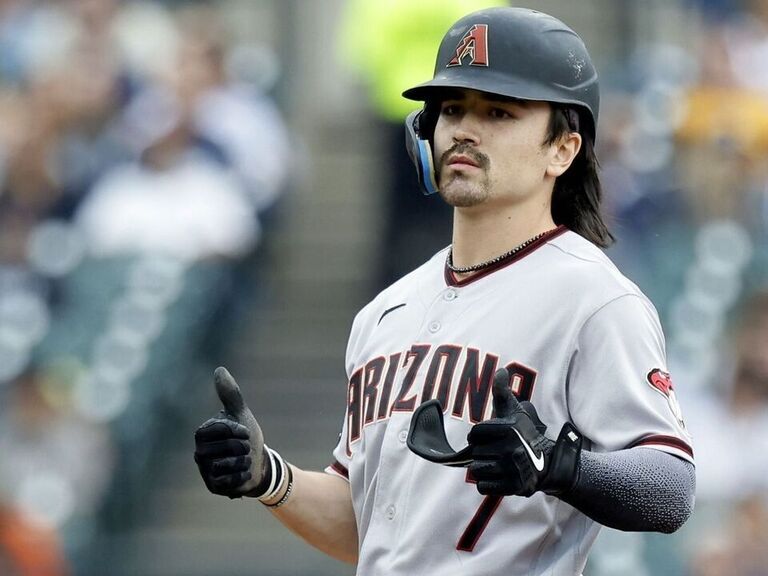 DBacks' Carroll is unanimous choice as NL Rookie of the Year