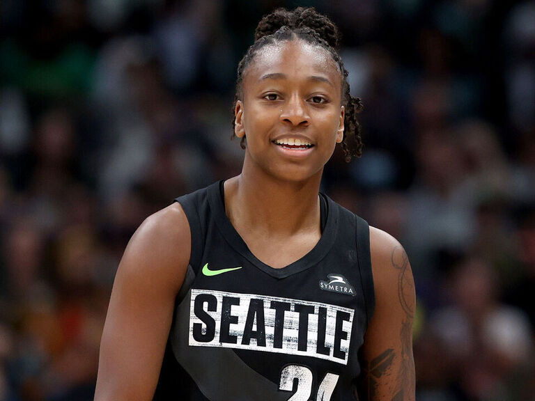 Jewell Loyd steps into more prominent role with rebuilding Storm