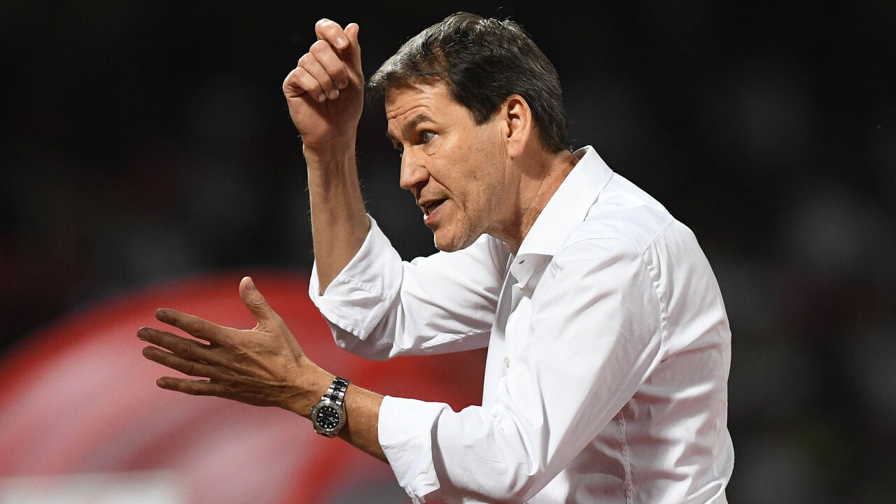 MECCA, SAUDI ARABIA - FEBRUARY 9: Head coach Rudi Garcia of Al Nassr gives tactics to his players during the Saudi Pro League match between Al Wahda and Al Nassr at King Abdulaziz Stadium, in Mecca, Saudi Arabia on February 9, 2023.