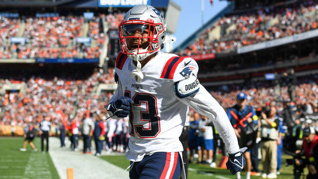 CLEVELAND, OH - OCTOBER 16: Jack Jones #13 of the New England Patriots celebrates an incomplete pass during the first half against the Cleveland Browns at FirstEnergy Stadium on October 16, 2022 in Cleveland, Ohio.