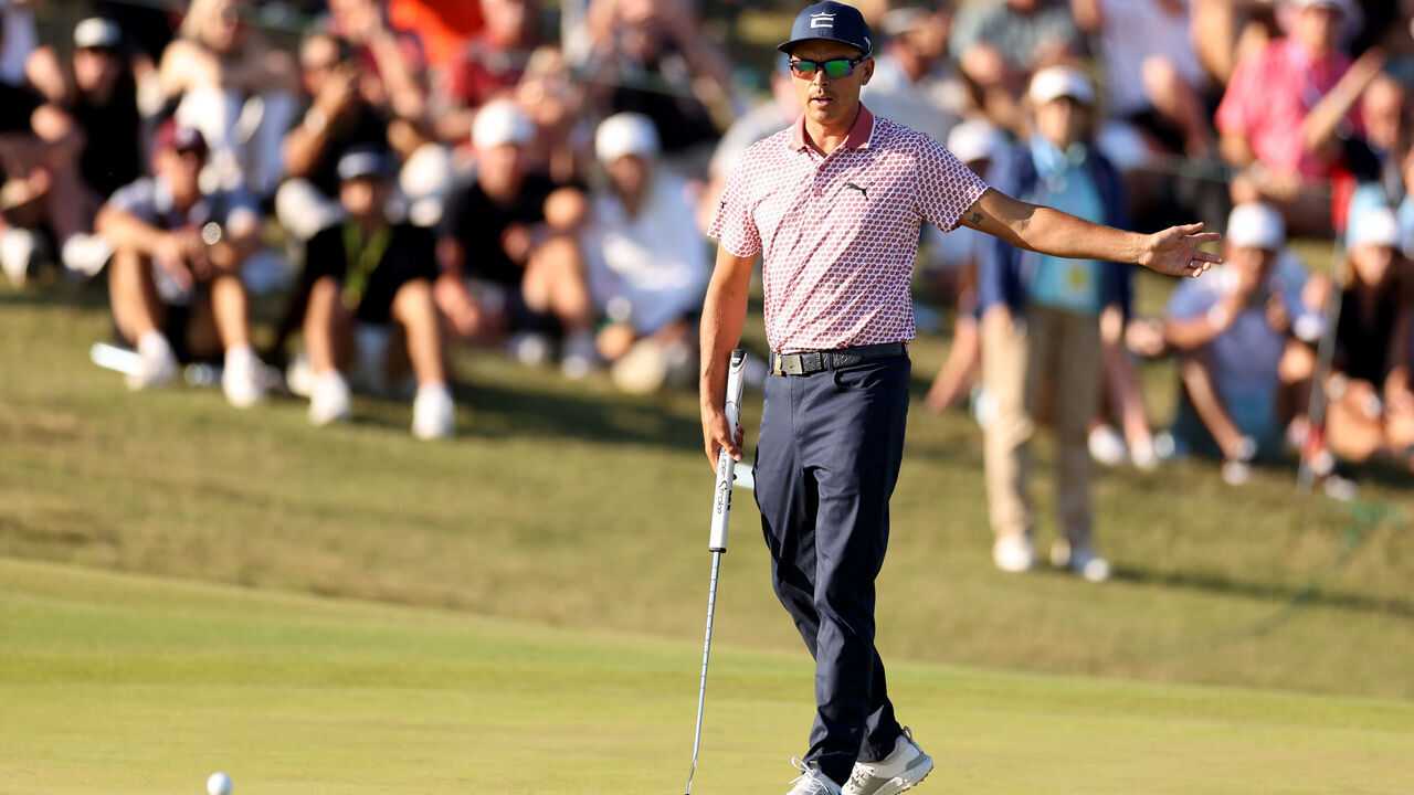 LOS ANGELES, CALIFORNIA - JUNE 17: Rickie Fowler of the United States reacts to his putt on the 11th green during the third round of the 123rd U.S. Open Championship at The Los Angeles Country Club on June 17, 2023 in Los Angeles, California.