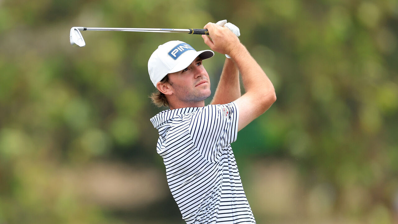 LOS ANGELES, CALIFORNIA - JUNE 16: Austin Eckroat of The United States plays his tee shot on the ninth hole during the second round of the 123rd U.S. Open Championship at The Los Angeles Country Club on June 16, 2023 in Los Angeles, California.