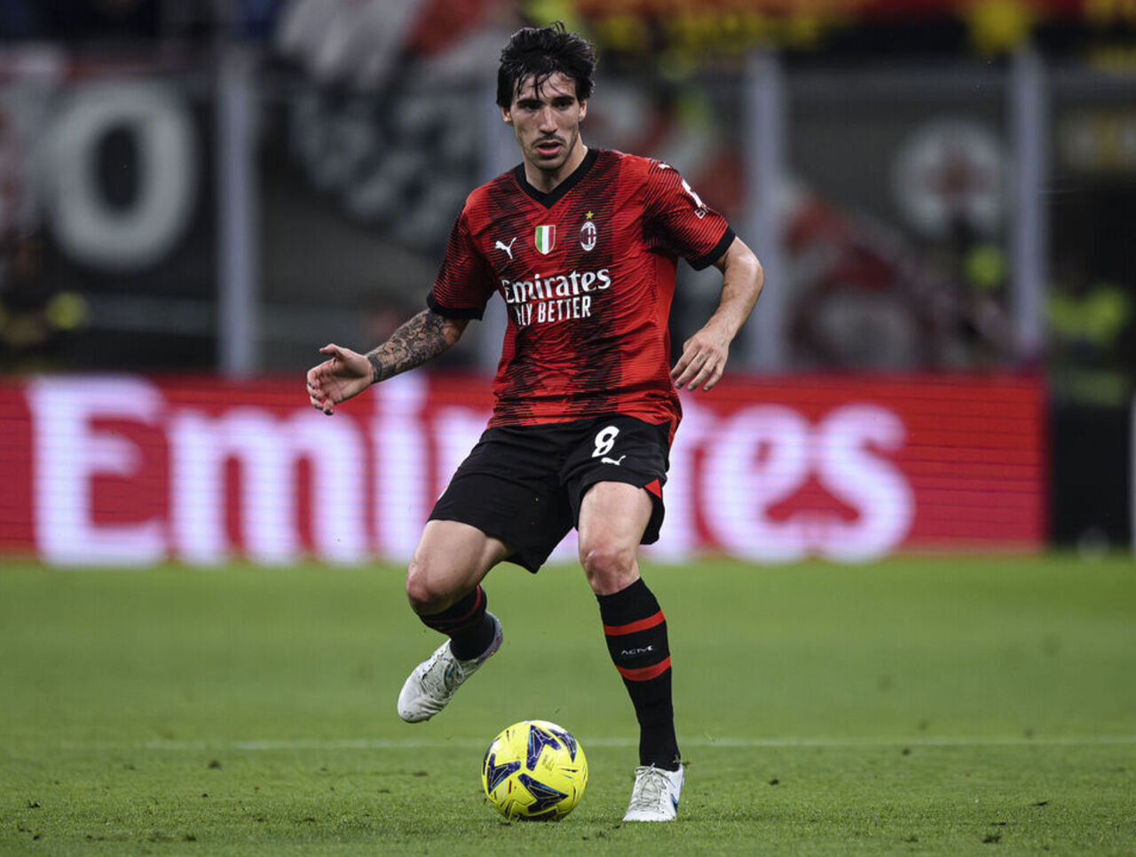 Report: Newcastle close to signing AC Milan's Tonali for | theScore