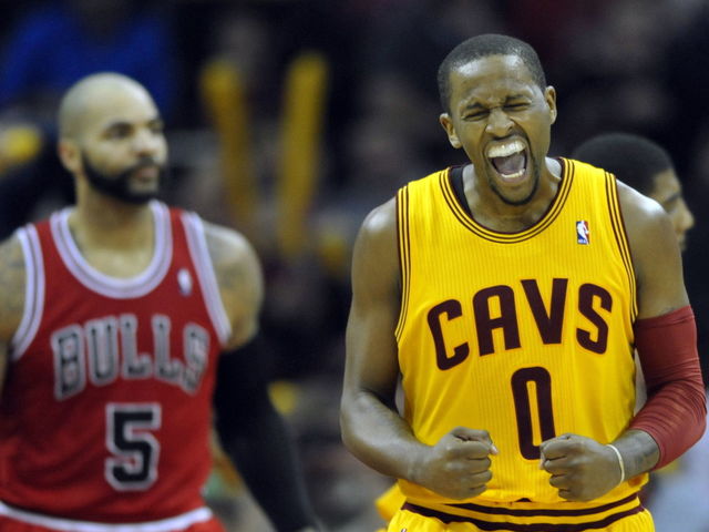 Report: Pacers, Miles agree to 4-year, $18 million deal