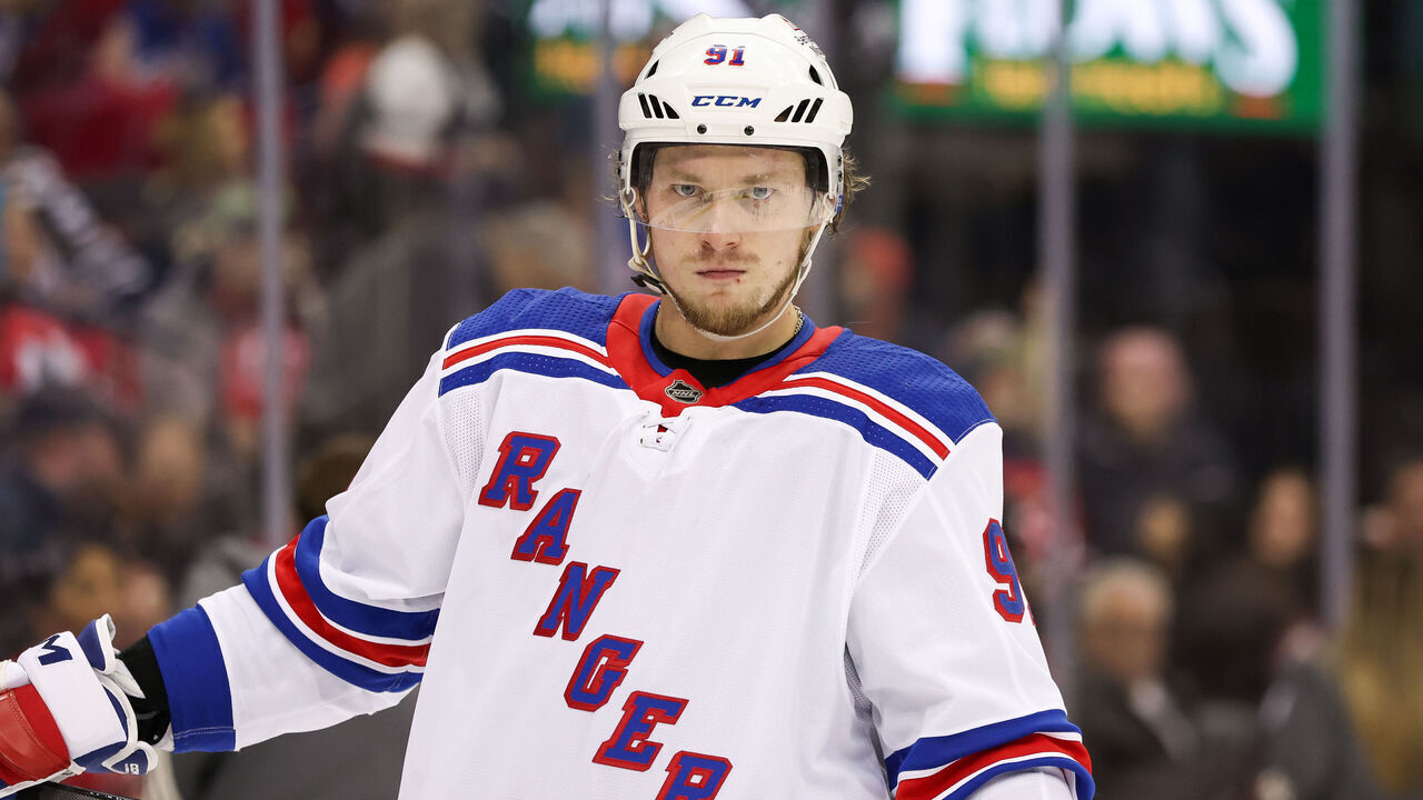 NEWARK, NJ - MARCH 30: New York Rangers right wing Vladimir Tarasenko (91) looks on during the National Hockey League game between the New York Rangers and the New Jersey Devils on March 30, 2023 at Prudential Center in Newark, NJ.