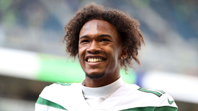 SEATTLE, WASHINGTON - JANUARY 01: Garrett Wilson #17 of the New York Jets looks on before the game against the Seattle Seahawks at Lumen Field on January 01, 2023 in Seattle, Washington.