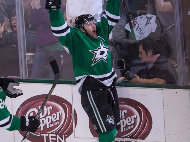 Stars sign Fiddler: Center took less money to stay in Dallas