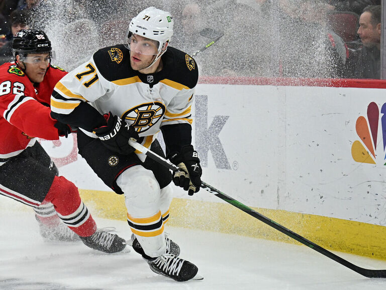 Blackhawks Acquire Hall From Bruins | TheScore.com