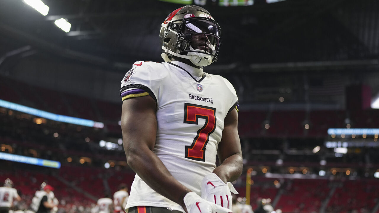 ATLANTA, GA - JANUARY 08: Leonard Fournette #7 of the Tampa Bay Buccaneers warms up against the Atlanta Falcons at Mercedes-Benz Stadium on January 8, 2023 in Atlanta, Georgia.