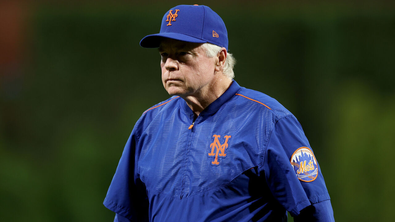 PHILADELPHIA, PENNSYLVANIA - JUNE 23: Buck Showalter #11 of the New York Mets looks on during the sixth inning against the Philadelphia Phillies at Citizens Bank Park on June 23, 2023 in Philadelphia, Pennsylvania.