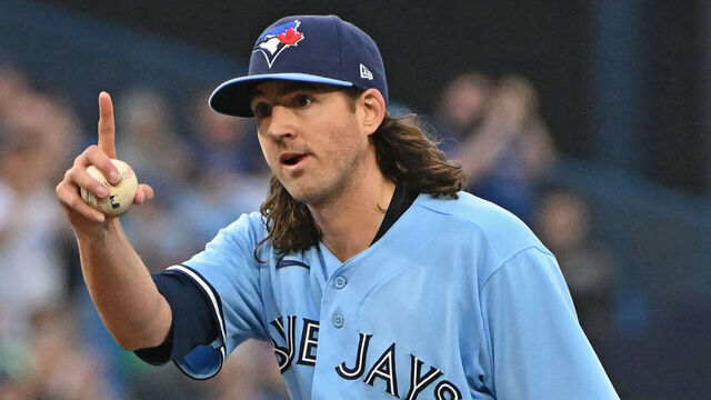 TORONTO, ON - JUNE 27: Toronto Blue Jays Pitcher Kevin Gausman (34) acknowledges the crowd as he celebrates his 1500th career strikeout in the fourth inning during the regular season MLB game between the San Francisco Giants and Toronto Blue Jays on June 27, 2023 at Rogers Centre in Toronto, ON.