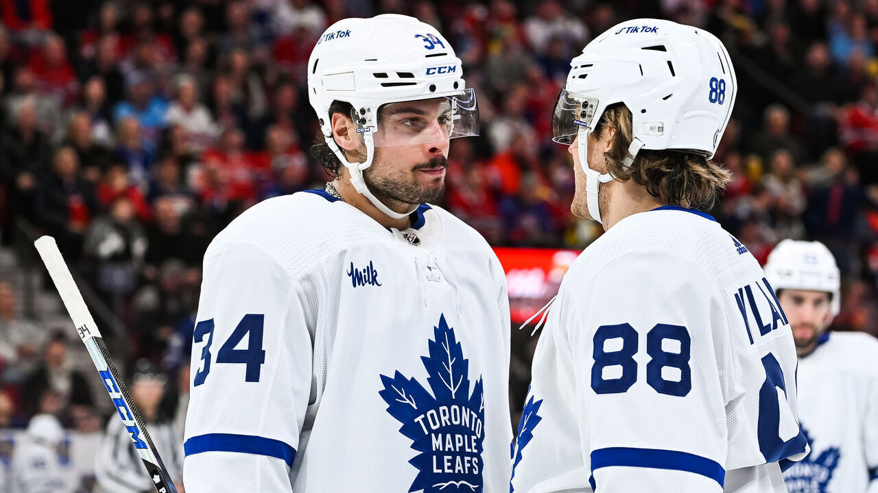 MONTREAL, QC - JANUARY 21: Toronto Maple Leafs right wing William Nylander (88) discusses with Toronto Maple Leafs center Auston Matthews (34) during the Toronto Maple Leafs versus the Montreal Canadiens game on January 21, 2023, at Bell Centre in Montreal, QC