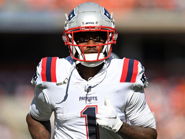 Patriots are reportedly acquiring star receiver DeVante Parker