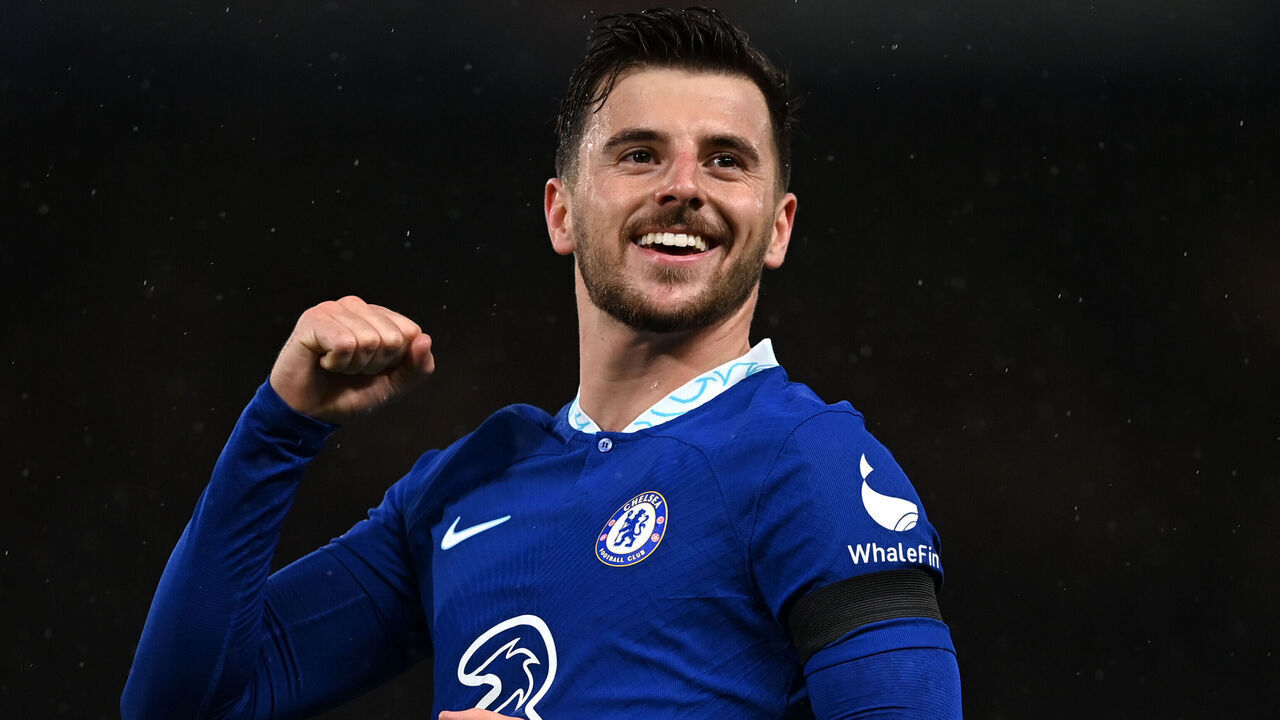 LONDON, ENGLAND - DECEMBER 27: Mason Mount of Chelsea celebrates after scoring their side's second goal during the Premier League match between Chelsea FC and AFC Bournemouth at Stamford Bridge on December 27, 2022 in London, England.