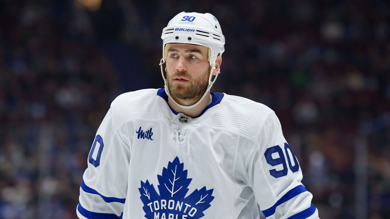 VANCOUVER, CANADA - MARCH 4: Ryan O'Reilly #90 of the Toronto Maple Leafs waits for a face-off during the second period of their NHL game against the Vancouver Canucks against the Vancouver Canucks at Rogers Arena on March 4, 2023 in Vancouver, British Columbia, Canada.