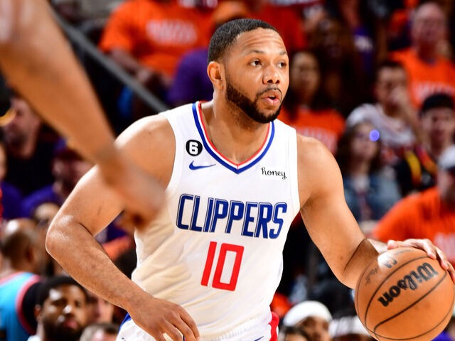 PHOENIX, AZ - APRIL 25: Eric Gordon #10 of the LA Clippers dribbles the ball during the game against the Phoenix Suns during Round 1 Game 5 of the 2023 NBA Playoffs on April 25, 2023 at Footprint Center in Phoenix, Arizona. Mandatory Copyright Notice: Copyright 2023 NBAE