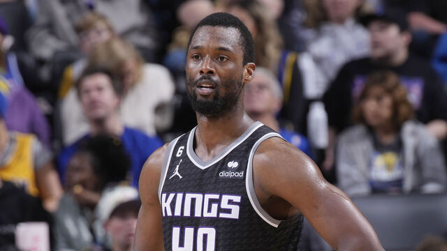 SACRAMENTO, CA - APRIL 7: Harrison Barnes #40 of the Sacramento Kings looks on during the game against the Golden State Warriors on April 7, 2023 at Golden 1 Center in Sacramento, California. NOTE TO USER: User expressly acknowledges and agrees that, by downloading and or using this photograph, User is consenting to the terms and conditions of the Getty Images Agreement. Mandatory Copyright Notice: Copyright 2023 NBAE
