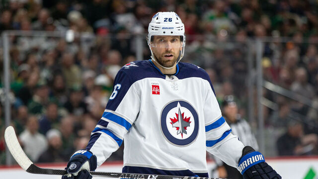 SAINT PAUL, MN - APRIL 11: Winnipeg Jets right wing Blake Wheeler (26) looks on during the NHL game between the Winnipeg Jets and Minnesota Wild, on April 11th, 2023, at the Xcel Energy Center in Saint Paul, MN.