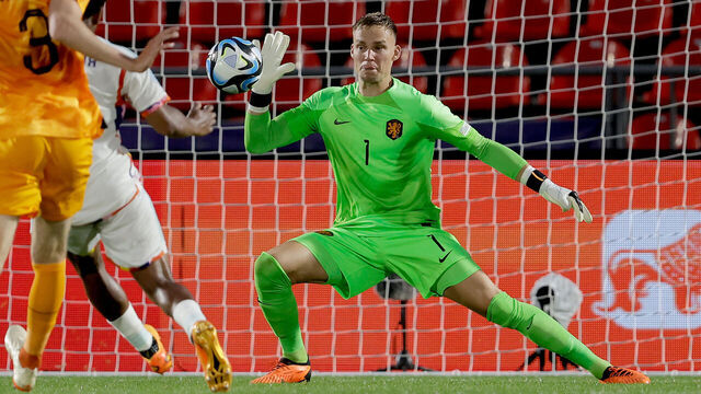 TBILISI, GEORGIA - JUNE 21: Bart Verbruggen of Holland U21 during the EURO U21 match between Belgium U21 v Holland U21 at the Mikheil Meskhi I Stadium on June 21, 2023 in Tbilisi Georgia
