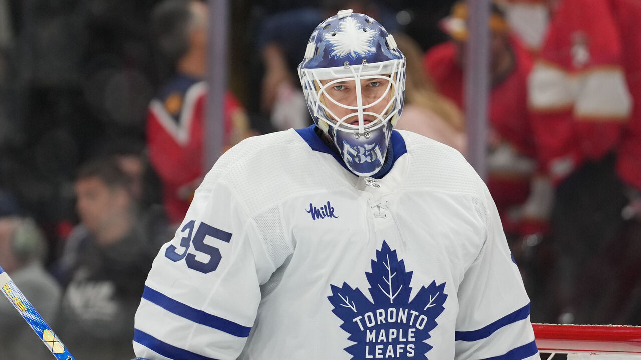 SUNRISE, FL - MAY 07: Toronto Maple Leafs goaltender Ilya Samsonov (35) looks all business during game three of the Eastern Conference Second Round Playoff game between the Toronto Maple Leafs and the Florida Panthers on Sunday, May 7, 2023 at FLA Live Area, Sunrise, Fla.