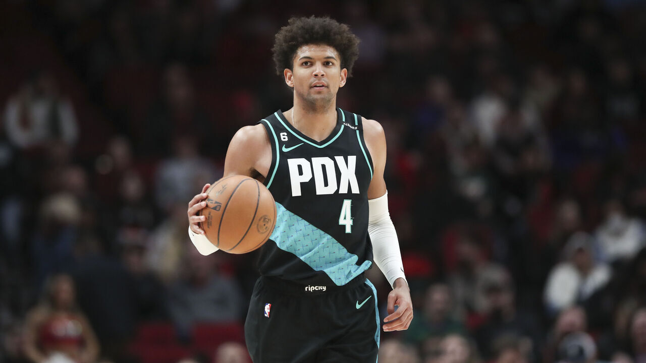 PORTLAND, OREGON - MARCH 01: Matisse Thybulle #4 of the Portland Trail Blazers plays against the New Orleans Pelicans during the fourth quarter at Moda Center on March 01, 2023 in Portland, Oregon.