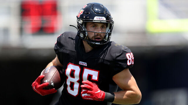 MEMPHIS, TENNESSEE - JUNE 11: Josh Pederson #85 of the Houston Gamblers runs the ball during the first half in the game against the Birmingham Stallions at Simmons Bank Liberty Stadium on June 11, 2023 in Memphis, Tennessee.