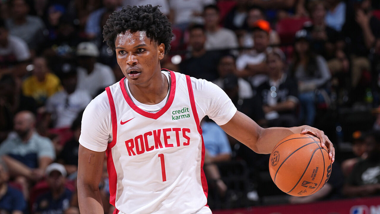 LAS VEGAS, NV - JULY 7: Amen Thompson #1 of the Houston Rockets handles the ball during the 2023 NBA Las Vegas Summer League on July 7, 2023 at the Thomas & Mack Center in Las Vegas, Nevada. Mandatory Copyright Notice: Copyright 2023 NBAE