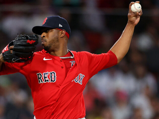 Red Sox reliever Rodríguez could be done for the season with