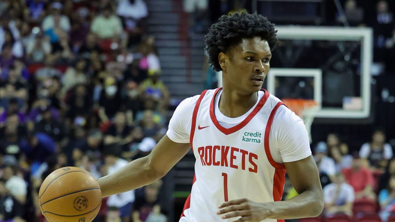 LAS VEGAS, NEVADA - JULY 07: Amen Thompson #1 of the Houston Rockets brings the ball up the court against the Portland Trail Blazers in the first half of a 2023 NBA Summer League game at the Thomas & Mack Center on July 07, 2023 in Las Vegas, Nevada.