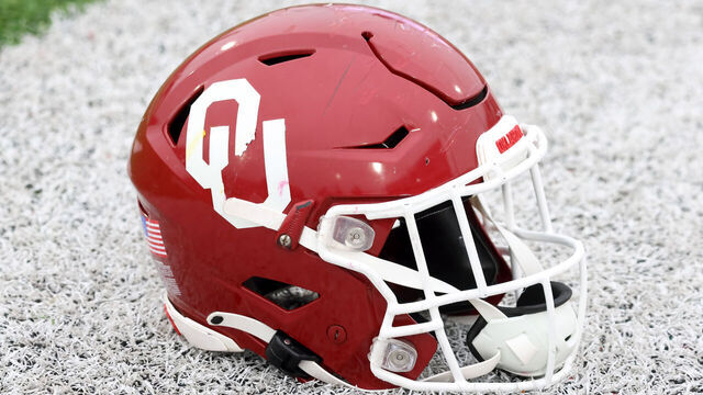 MOBILE, AL - FEBRUARY 02: A general view of an Oklahoma Sooners helmet during the Reese's Senior Bowl team practice session on February 2, 2023 at Hancock Whitney Stadium in Mobile, Alabama.