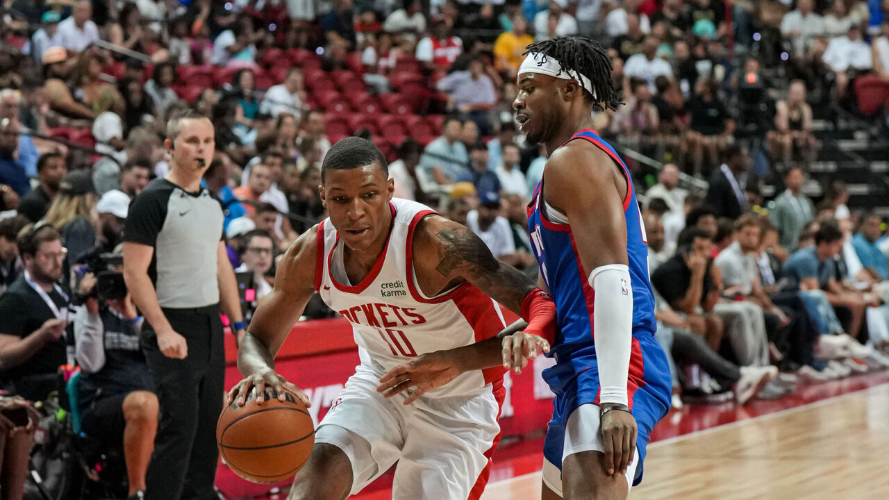 LAS VEGAS, NV - JULY 9: Jabari Smith Jr. #10 of the Houston Rockets drives to the basket against the Detroit Pistons during 2023 NBA Las Vegas Summer League on July 9, 2023 at the Thomas & Mack Center in Las Vegas, Nevada. Mandatory Copyright Notice: Copyright 2023 NBAE