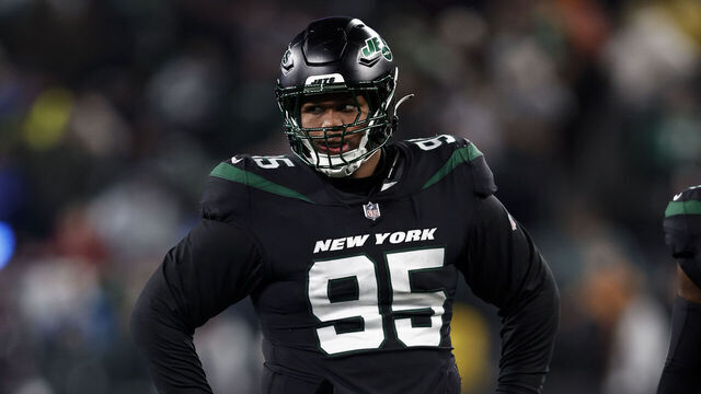 EAST RUTHERFORD, NEW JERSEY - DECEMBER 22: Quinnen Williams #95 of the New York Jets looks on during an NFL football game between the New York Jets and the Jacksonville Jaguars at MetLife Stadium on December 22, 2022 in East Rutherford, New Jersey.