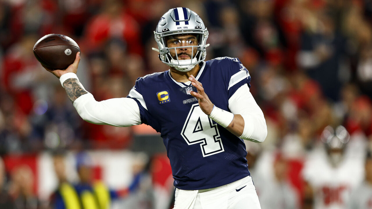 TAMPA, FL - JANUARY 16: Dak Prescott #4 of the Dallas Cowboys throws a pass during the first quarter of an NFL wild card playoff football game against the Tampa Bay Buccaneers at Raymond James Stadium on January 16, 2023 in Tampa, Florida.
